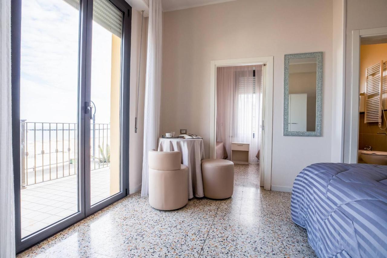 Hotel Deanna Bellaria-Igea Marina Ngoại thất bức ảnh