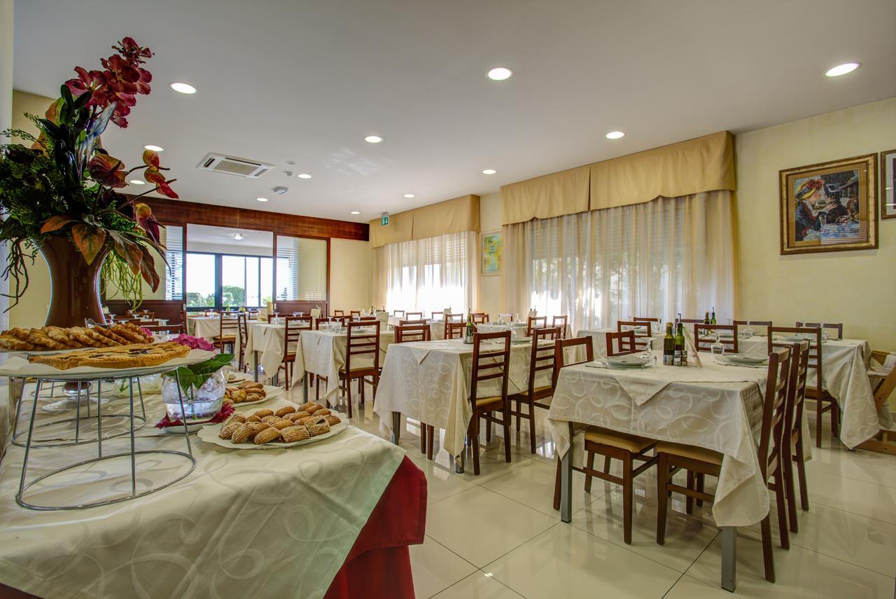 Hotel Deanna Bellaria-Igea Marina Ngoại thất bức ảnh