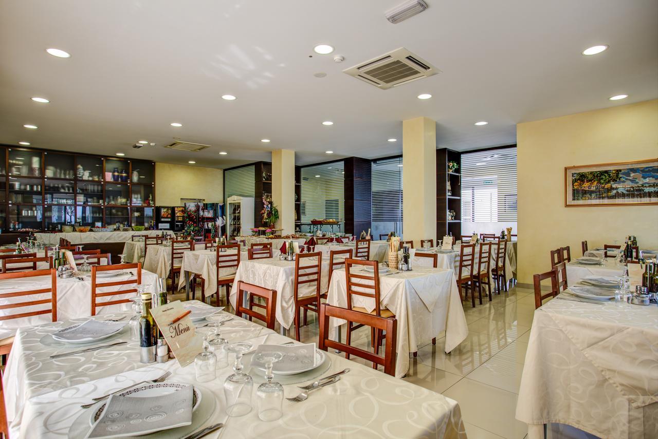 Hotel Deanna Bellaria-Igea Marina Ngoại thất bức ảnh