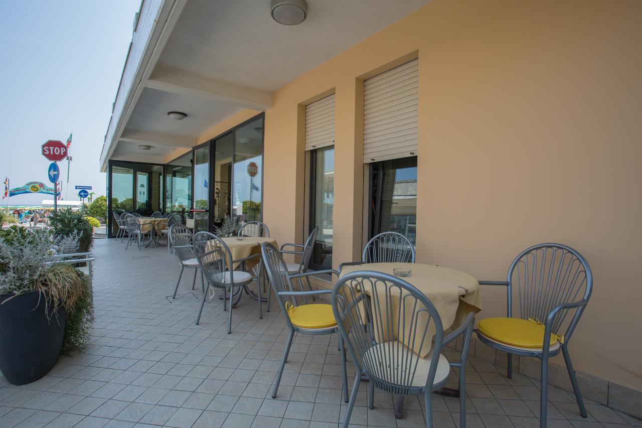 Hotel Deanna Bellaria-Igea Marina Ngoại thất bức ảnh