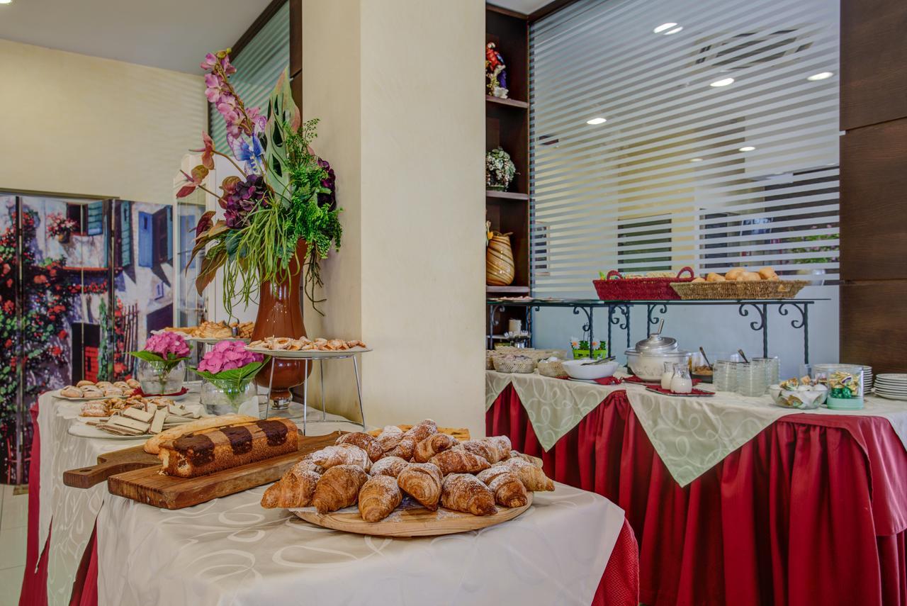 Hotel Deanna Bellaria-Igea Marina Ngoại thất bức ảnh